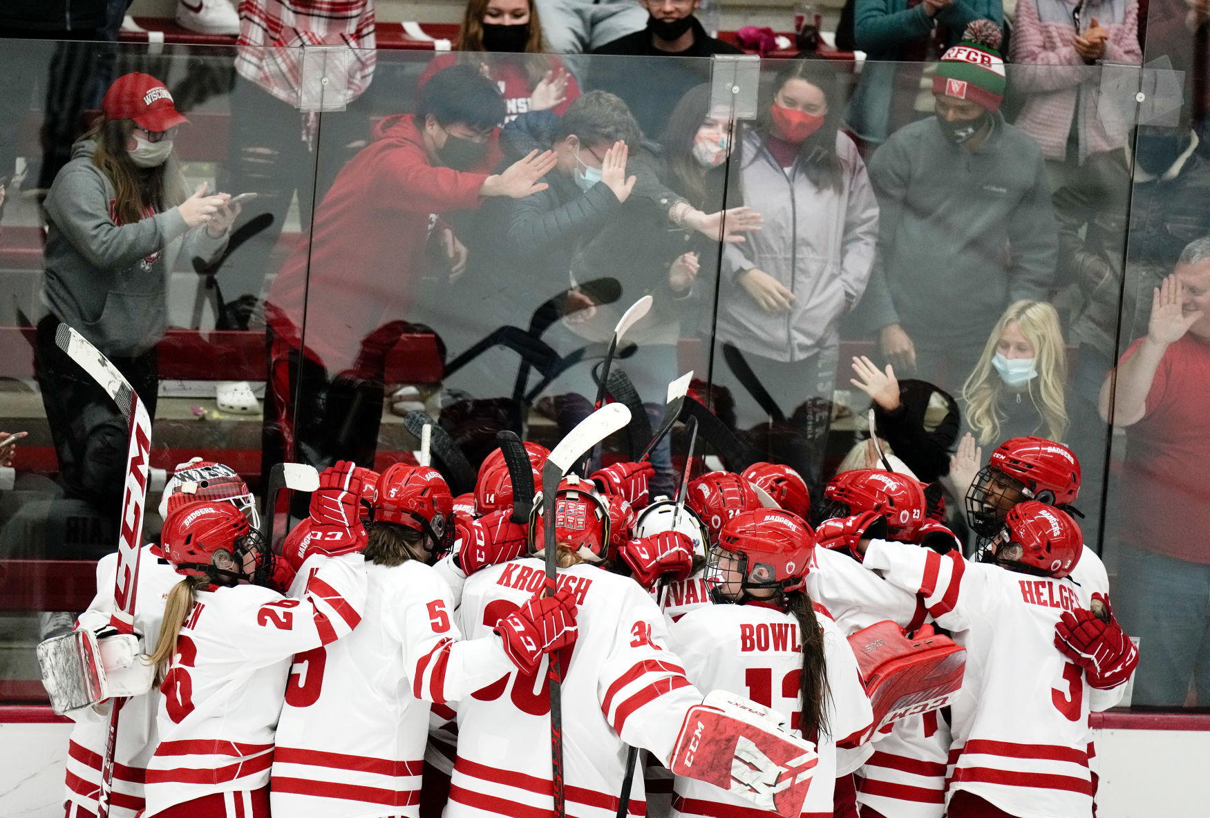 2021-10-24-Wisconsin_OhioState_04-10242021174244